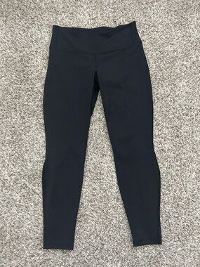 Patagonia Women’s Mid Rise Centered Athletic Leggings Size Medium - Black